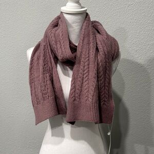 Simply Noelle Cable Knit Scarf in Mauve